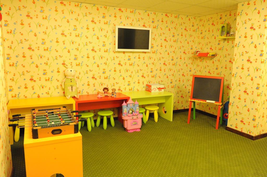 Hotel Foisorul Cu Flori Сіная Екстер'єр фото