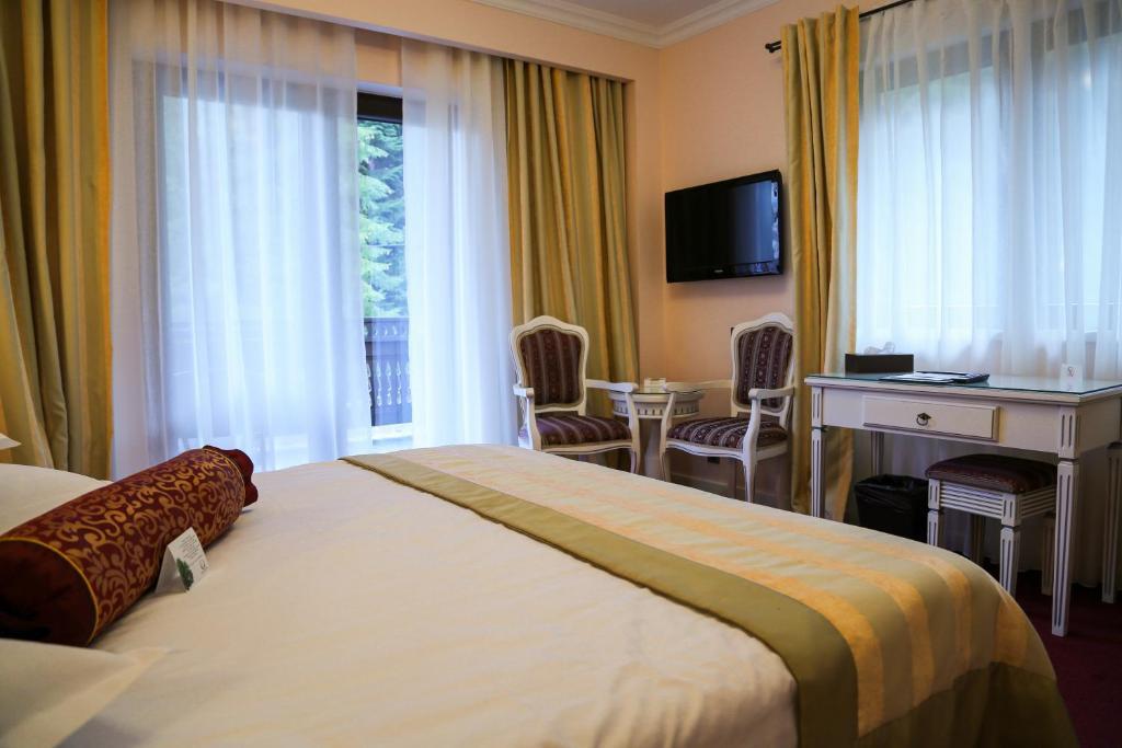 Hotel Foisorul Cu Flori Сіная Екстер'єр фото