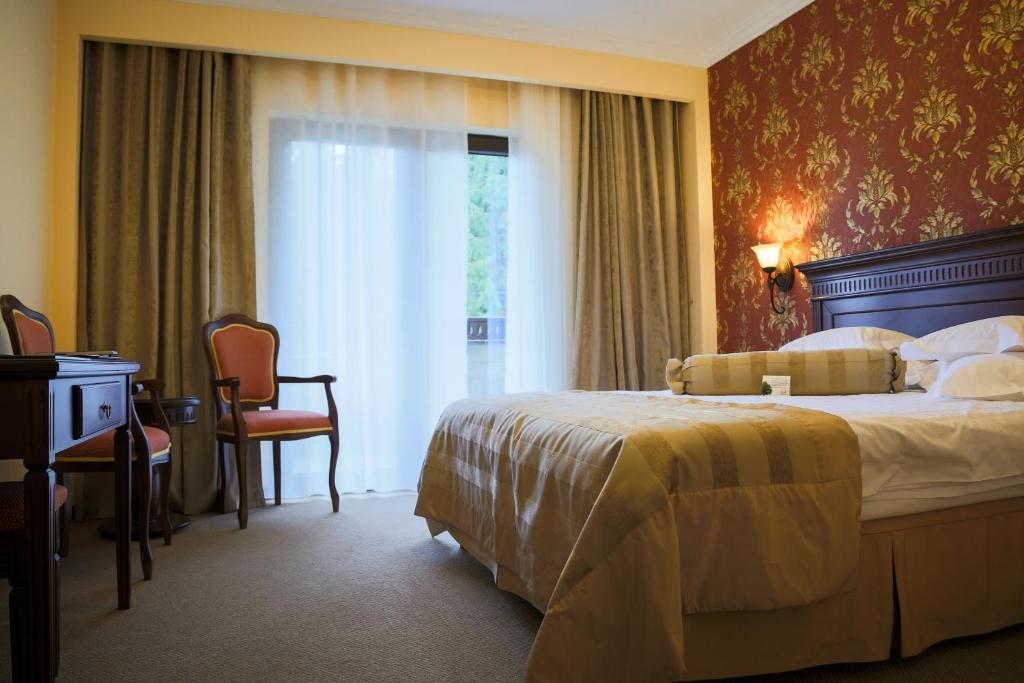 Hotel Foisorul Cu Flori Сіная Екстер'єр фото