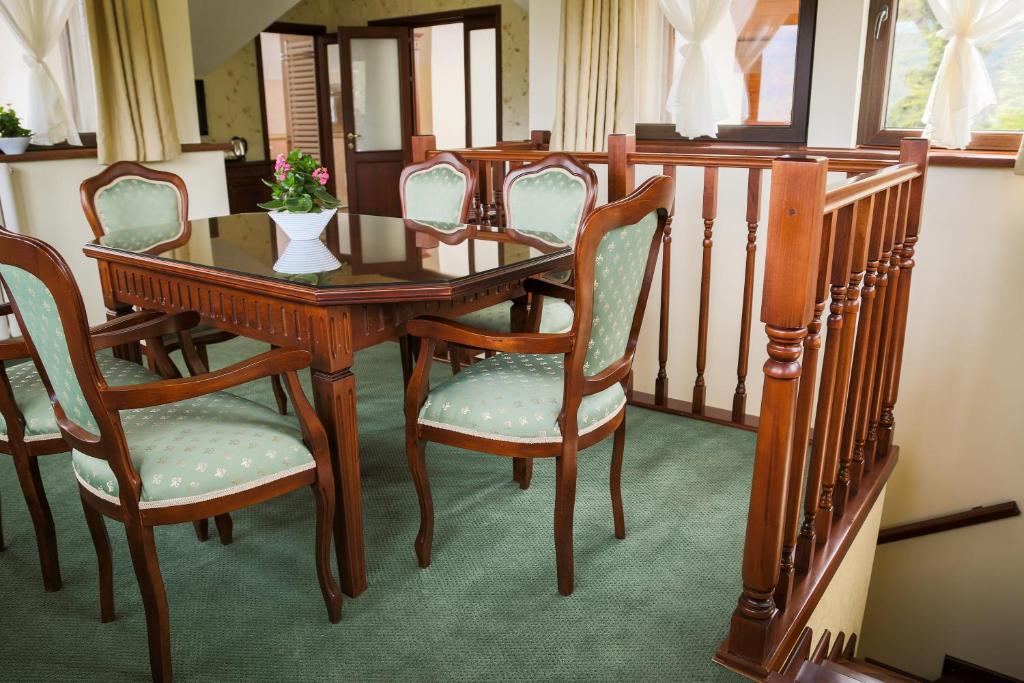 Hotel Foisorul Cu Flori Сіная Екстер'єр фото