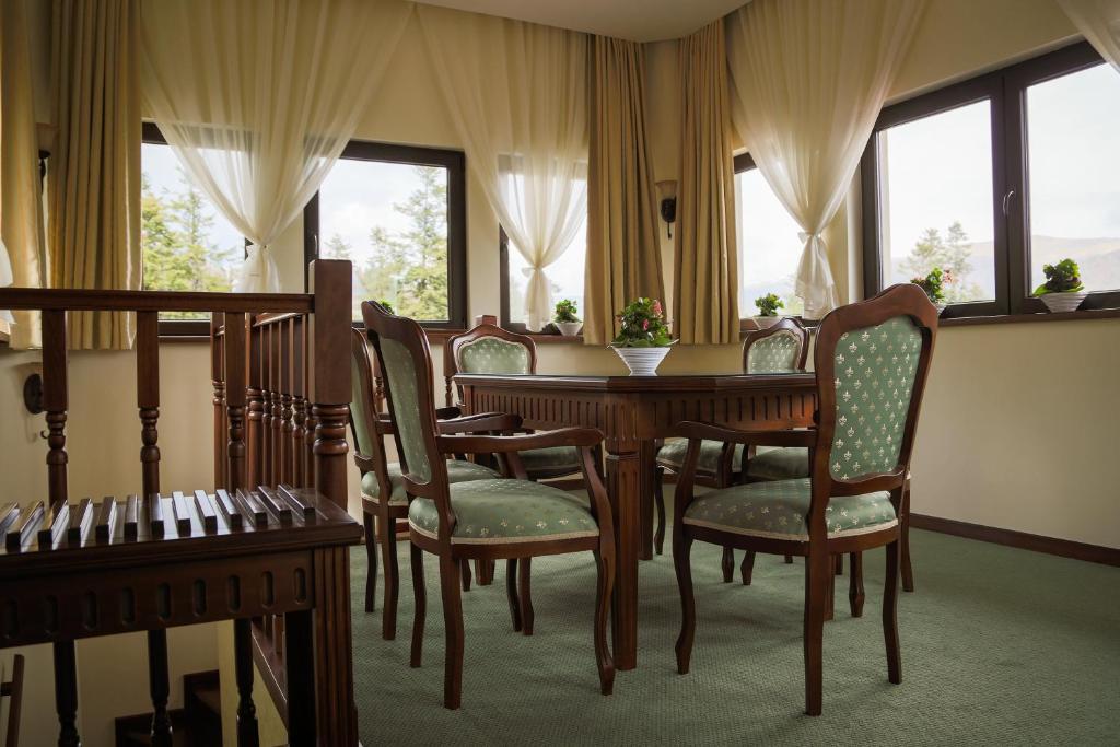 Hotel Foisorul Cu Flori Сіная Екстер'єр фото
